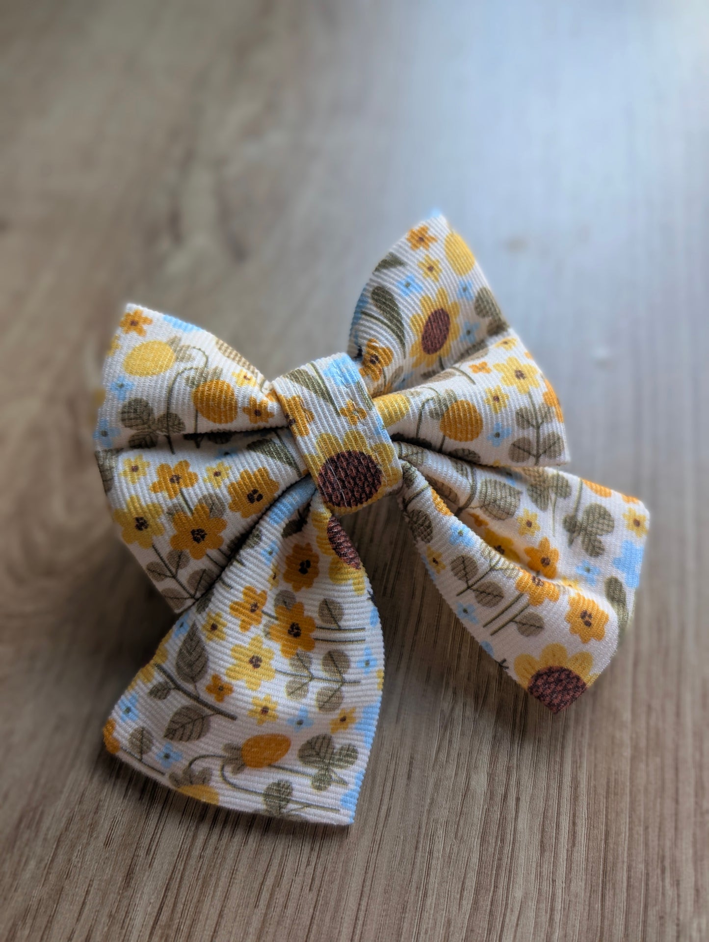 Golden Paws Bow